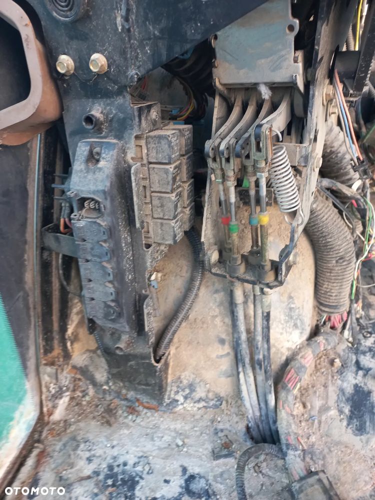 Kabina  SG093 ,JOHN DEERE 7720 błotniki poszerzenia nadkoli ,kokpit,środek,instalacja,RE183707,MONITOR POJAZDU,elektryczna,tapicerka,7200,7820,7830,7930,6215,7530, - 13