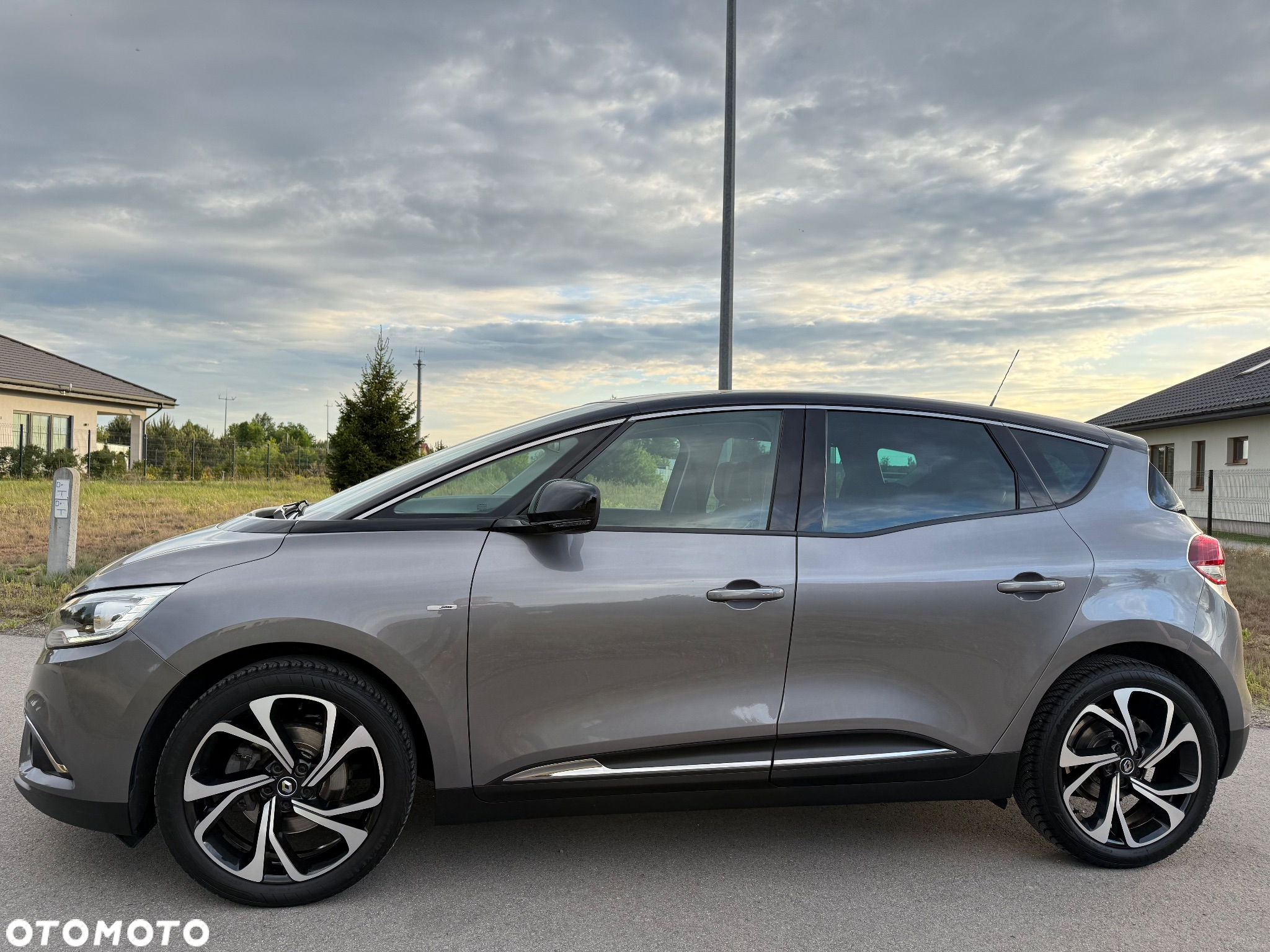 Renault Scenic ENERGY TCe 130 S&S Bose Edition - 2