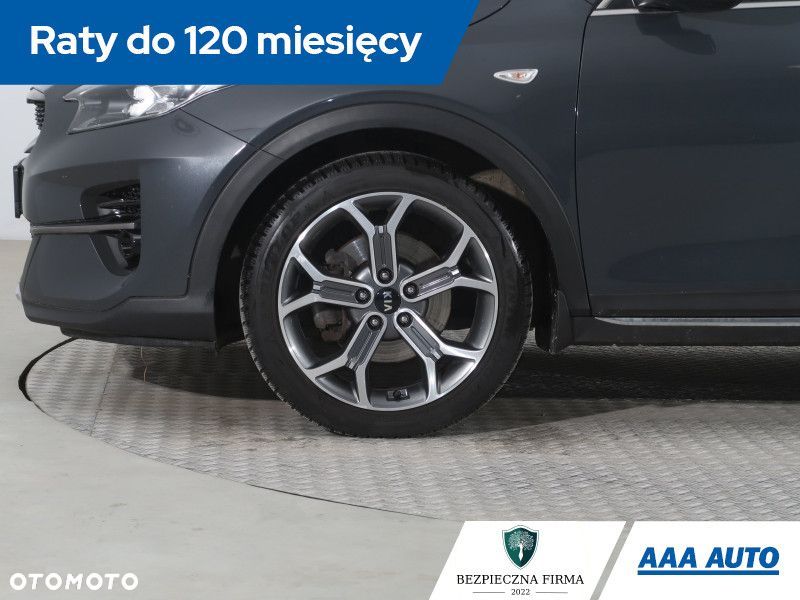 Kia XCeed - 15