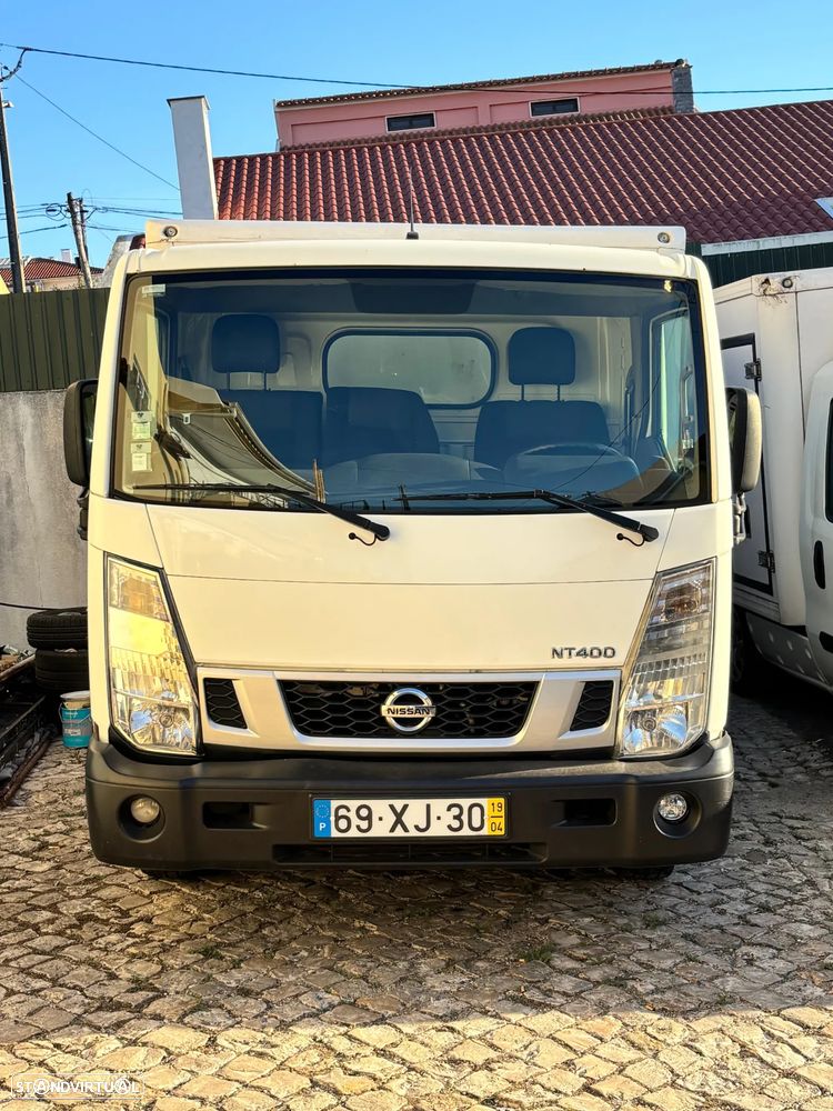 Nissan NT400 - 1