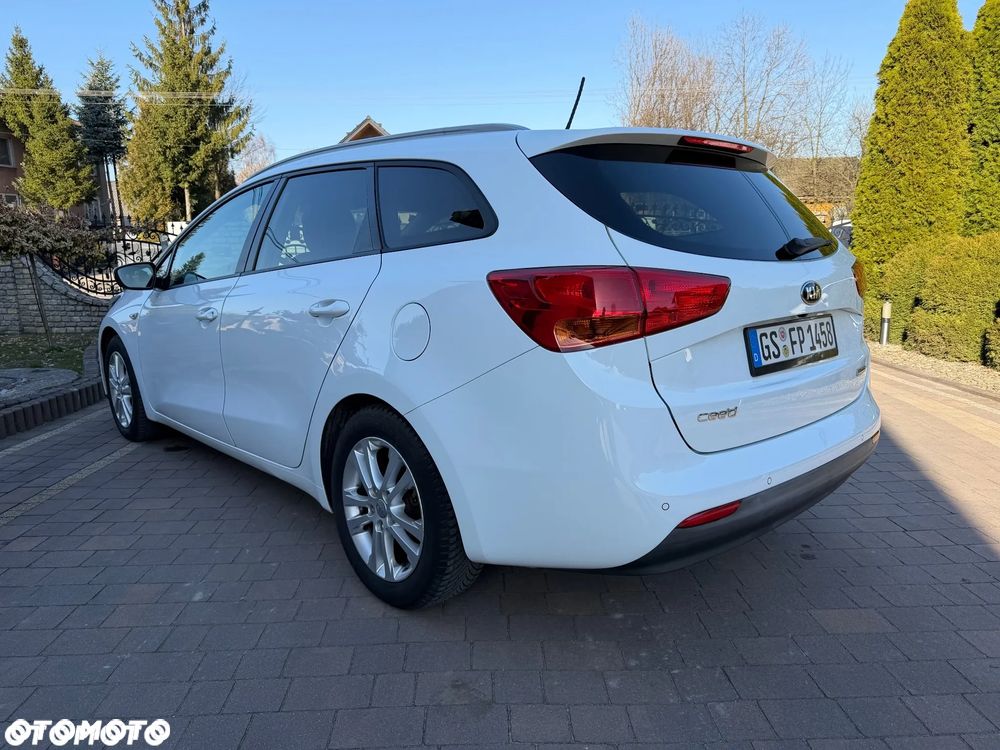 Kia Ceed 1.6 GDI Spirit - 21