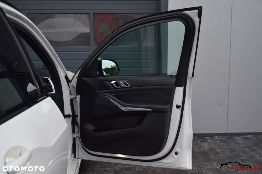 BMW X5 - 25