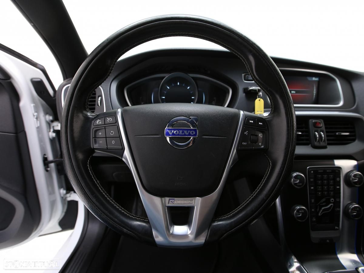 Volvo V40 2.0 D4 R-Design - 21