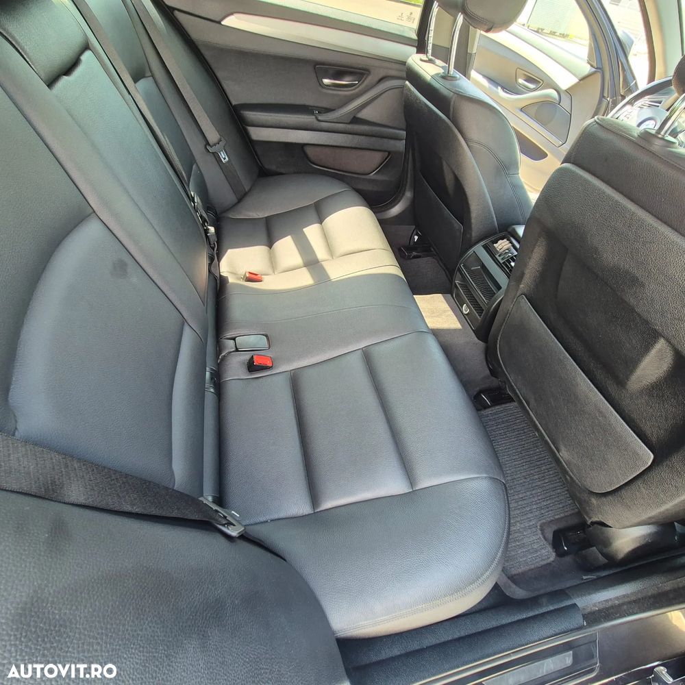 BMW Seria 5 520d xDrive Aut. - 9