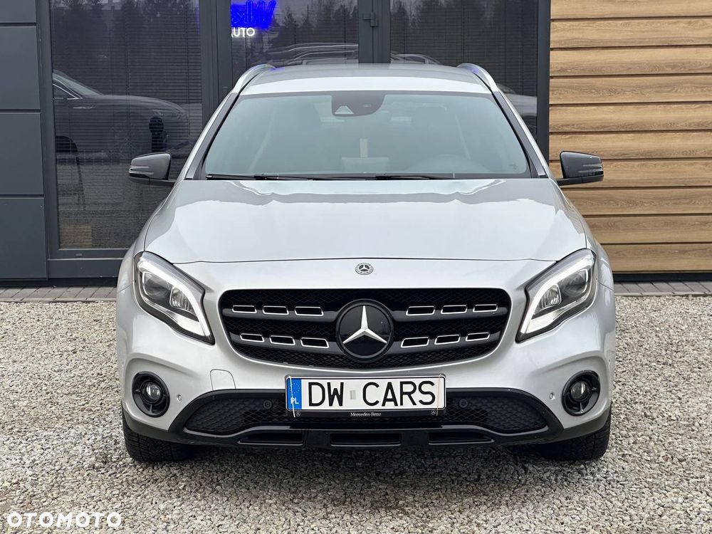 Mercedes-Benz GLA 180 d 7G-DCT AMG Line - 2