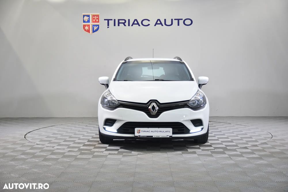 Renault Clio - 8