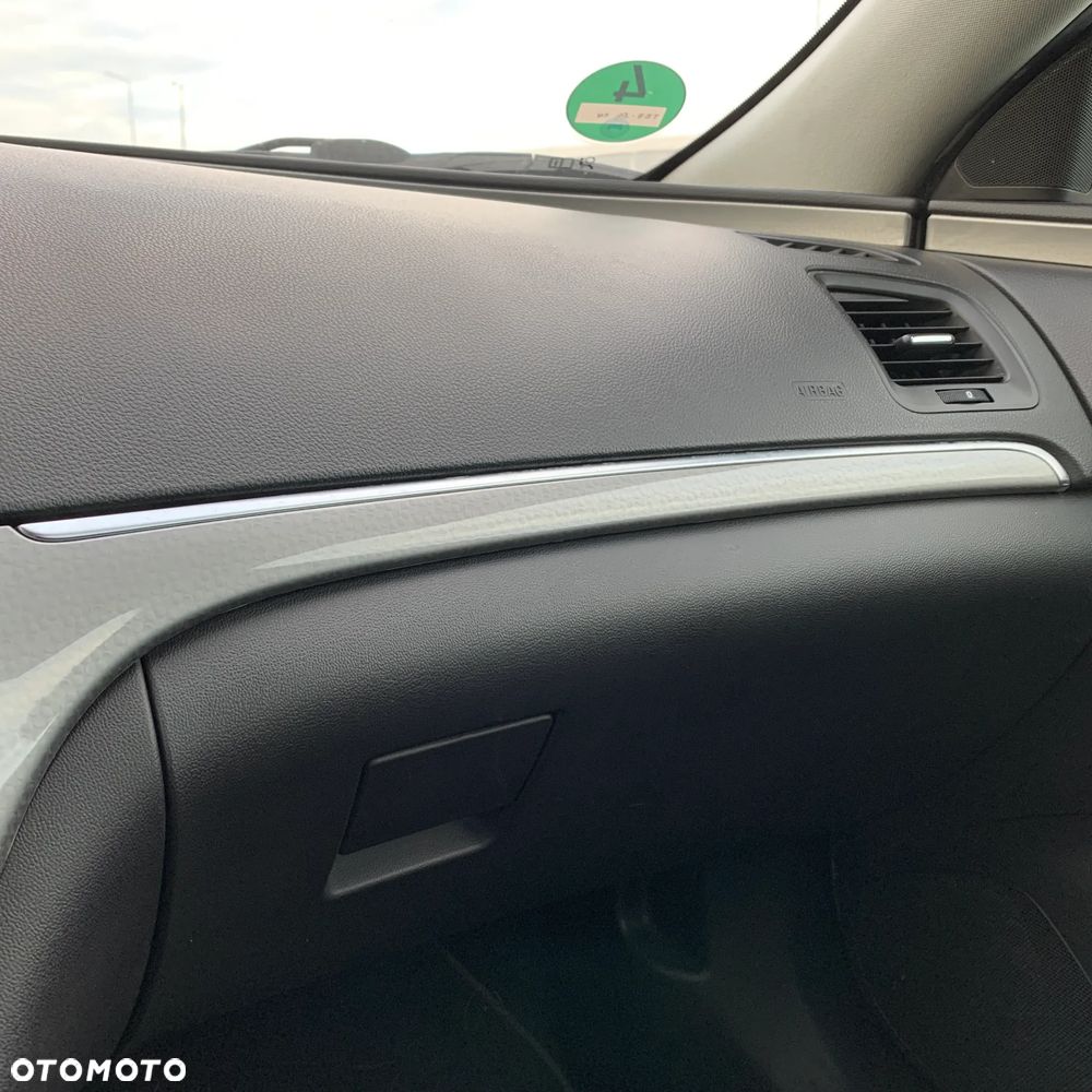 Opel Insignia - 34