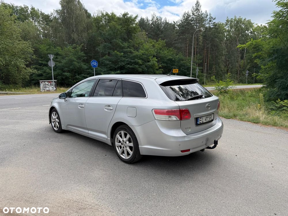Toyota Avensis 2.2 D-4D Prestige - 2