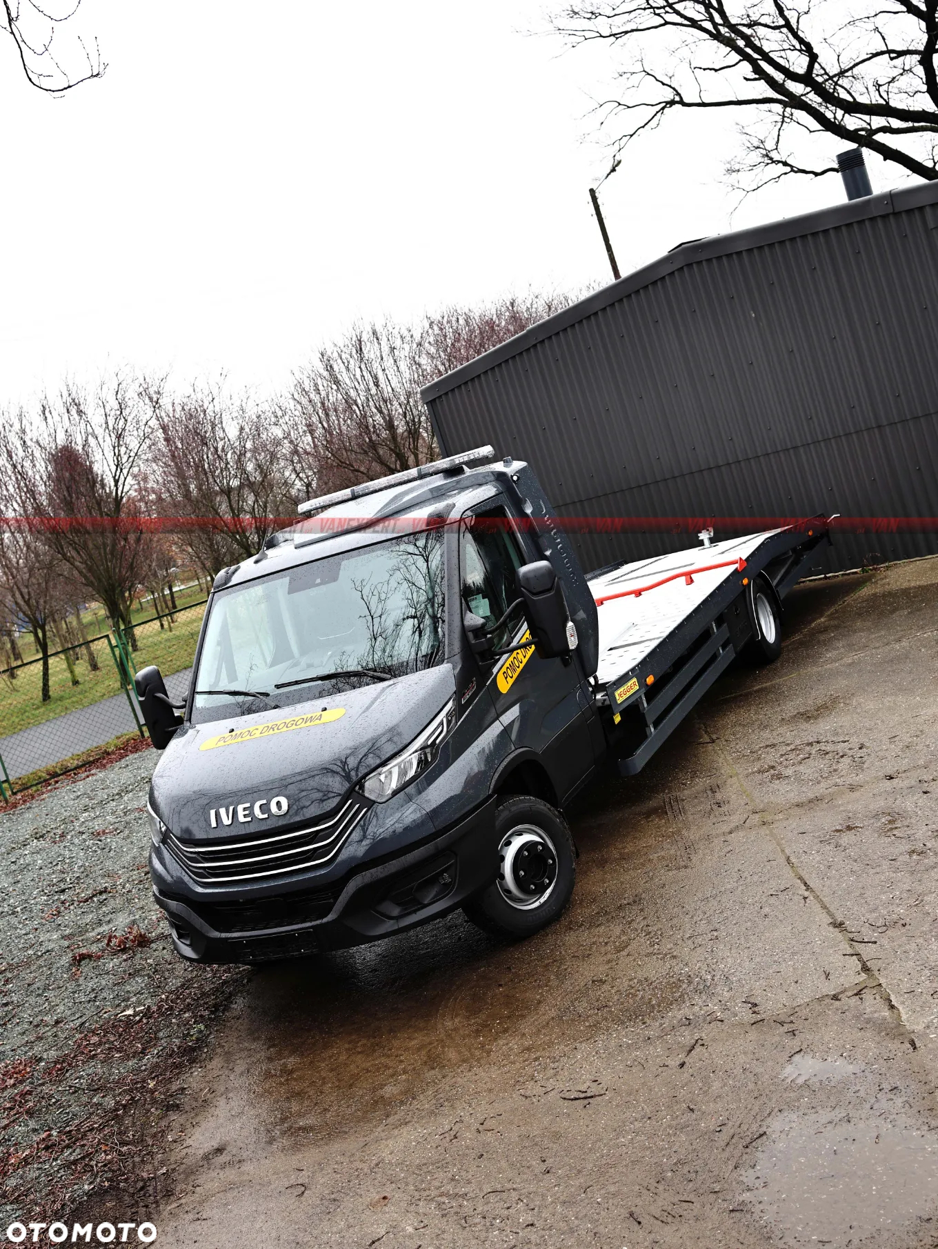 Iveco Daily 70C18H A8 P Laweta z zapadniami - 7