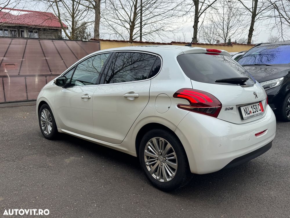 Peugeot 208 PureTech 82 Start & Stop Allure - 6