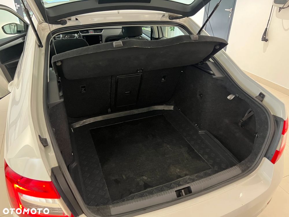 Skoda Octavia 1.6 TDI SCR Ambition - 23