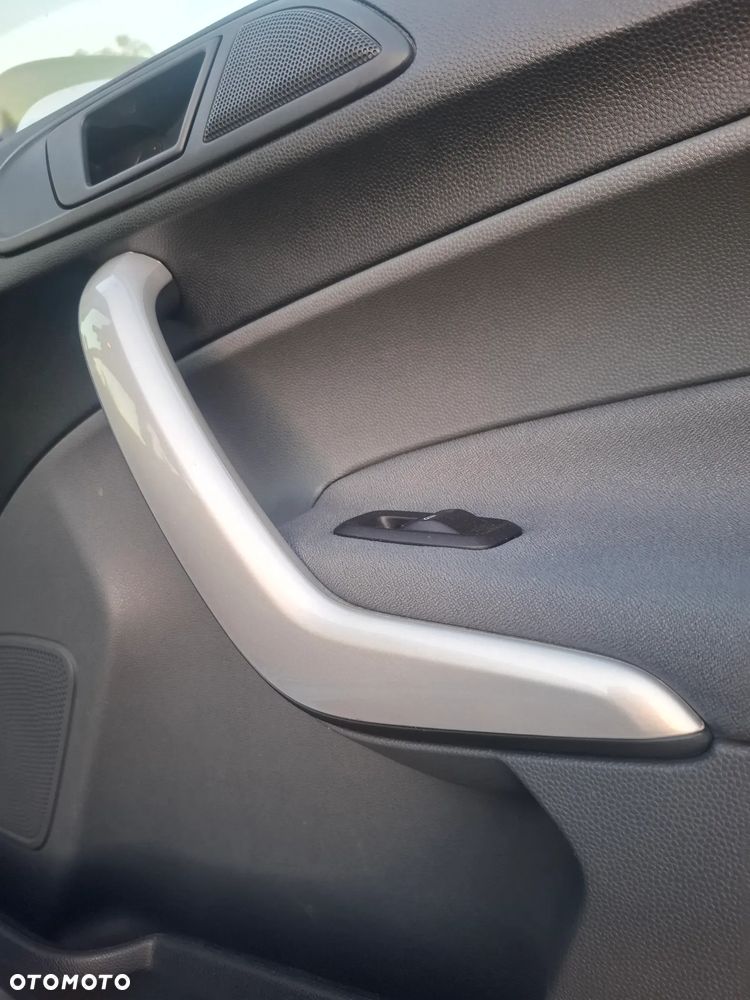 Ford Fiesta 1.25 Titanium EU5 - 7