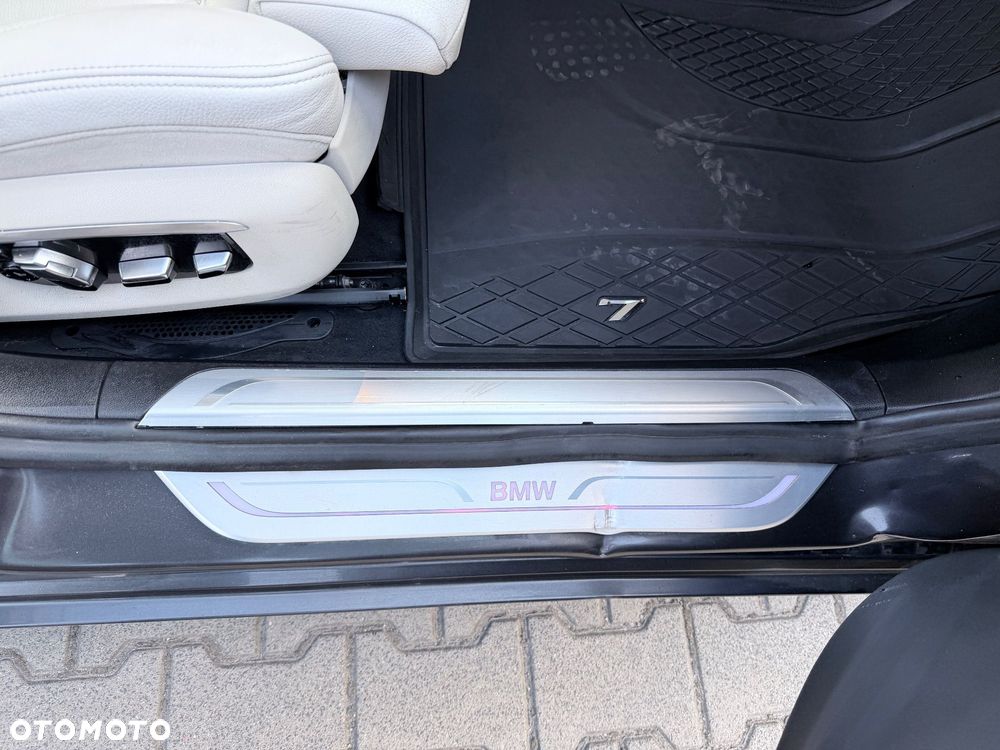 BMW Seria 7 730d xDrive - 9