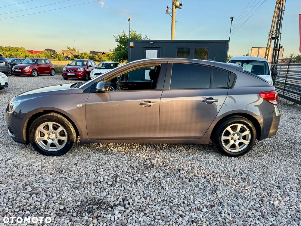 Chevrolet Cruze - 20