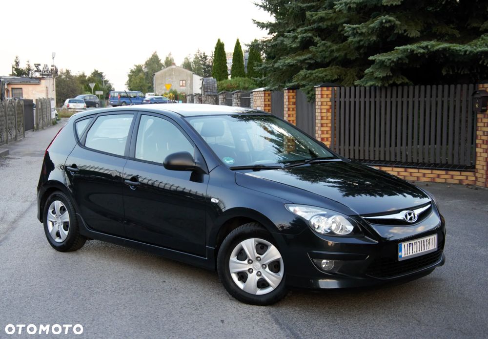 Hyundai i30 1.6 CRDi Comfort EU5 - 13