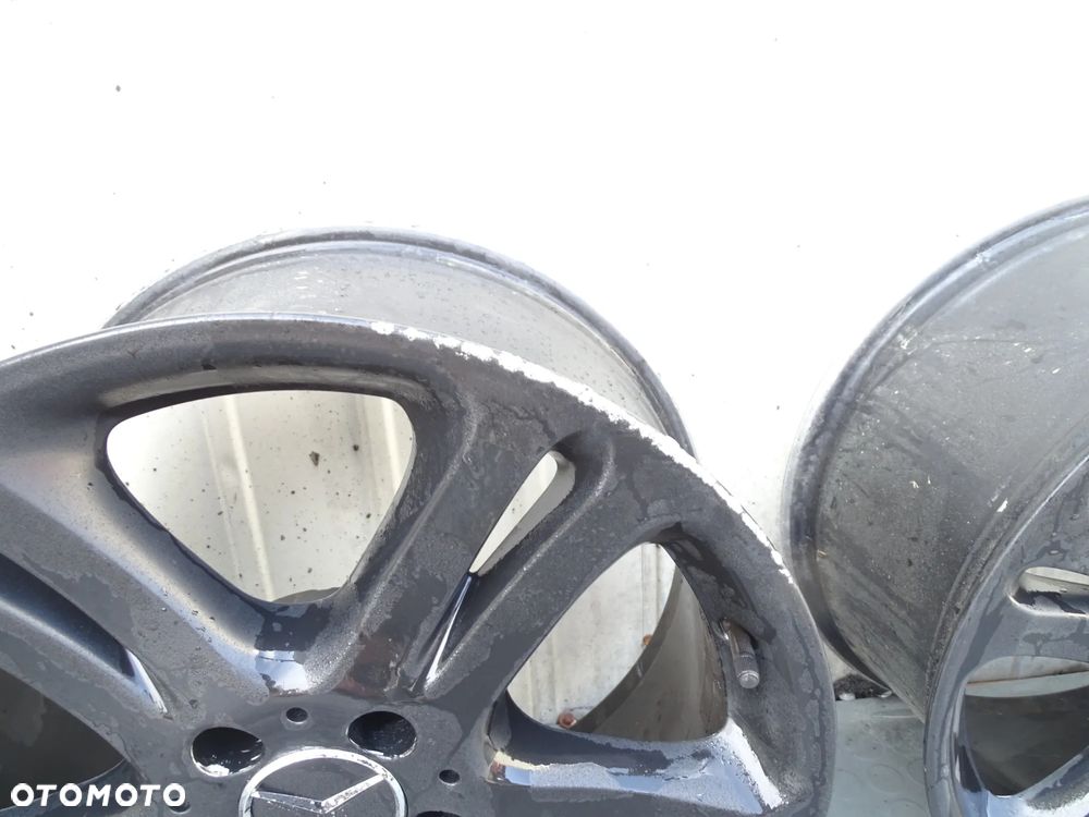 E klasa W211 Felga 8Jx17 ET38 2114013802 - 3