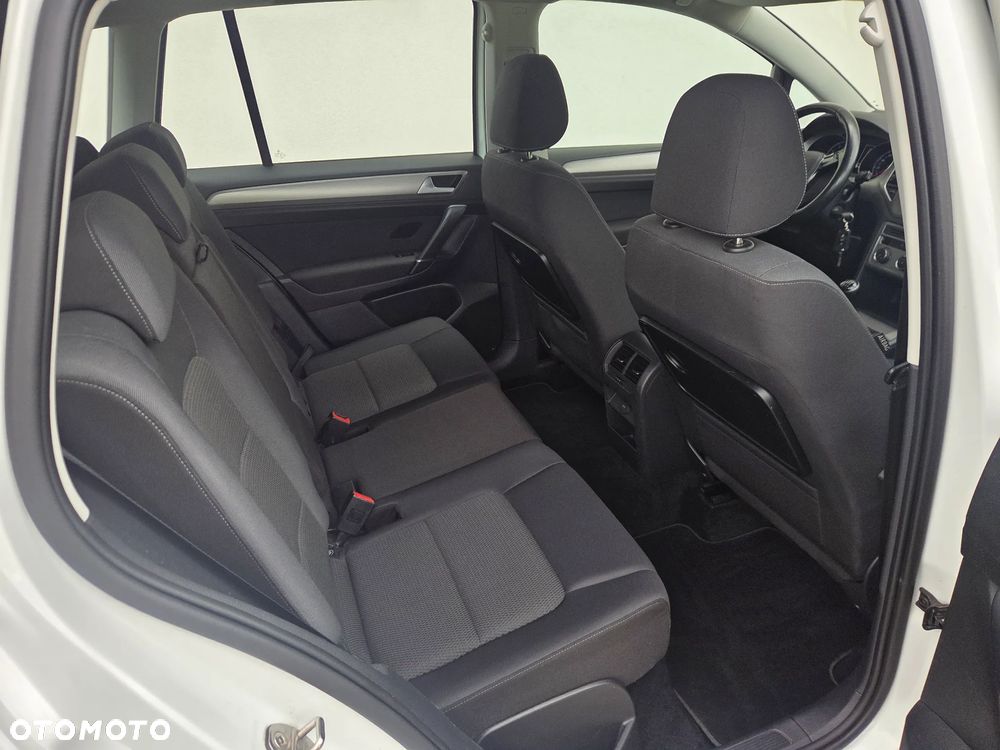 Volkswagen Golf Sportsvan - 12