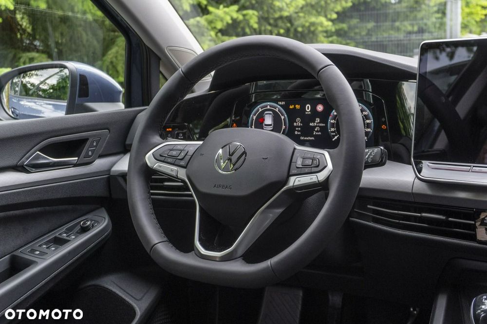 Volkswagen Golf - 26
