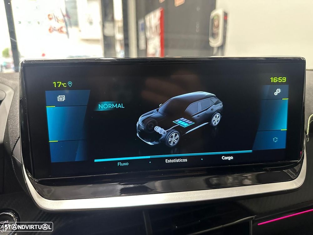 Peugeot e-2008 50 kWh GT - 33