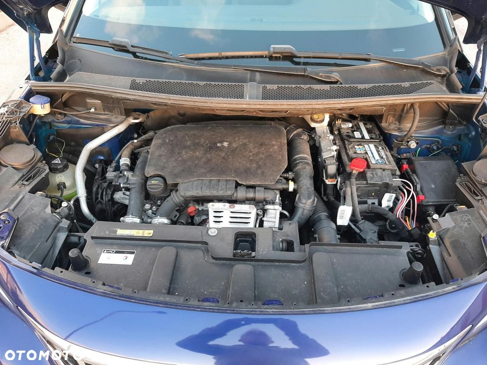 Peugeot 3008 1.2 PureTech Allure S&S - 20