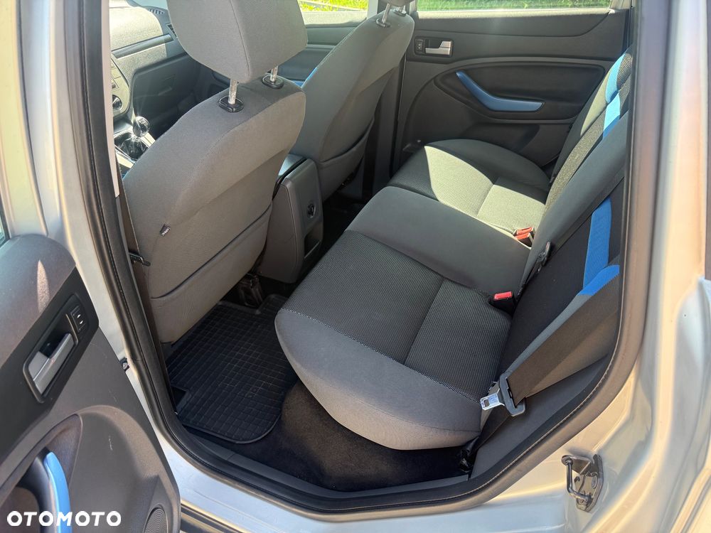 Ford Kuga 2.0 TDCi 2x4 Trend - 14
