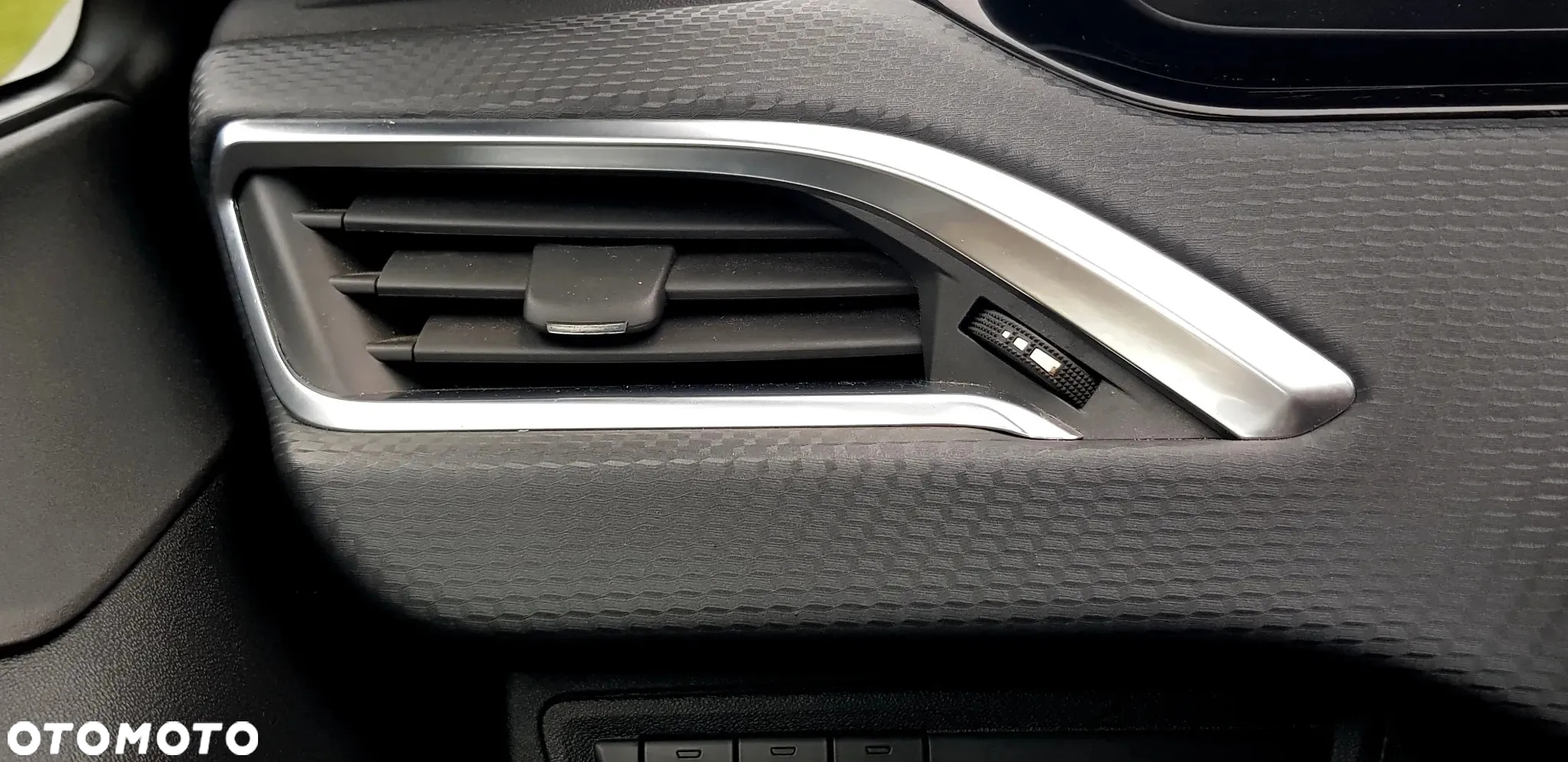 Peugeot 208 PureTech 110 Stop&Start XY - 17