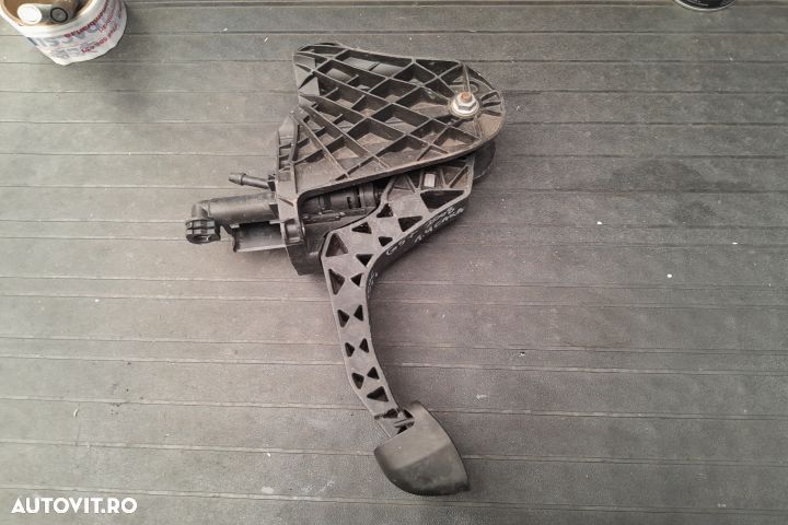 Pedala ambreiaj 1K1721059DL 1K1721059DL Volkswagen VW Golf 5 [2003 - - 1