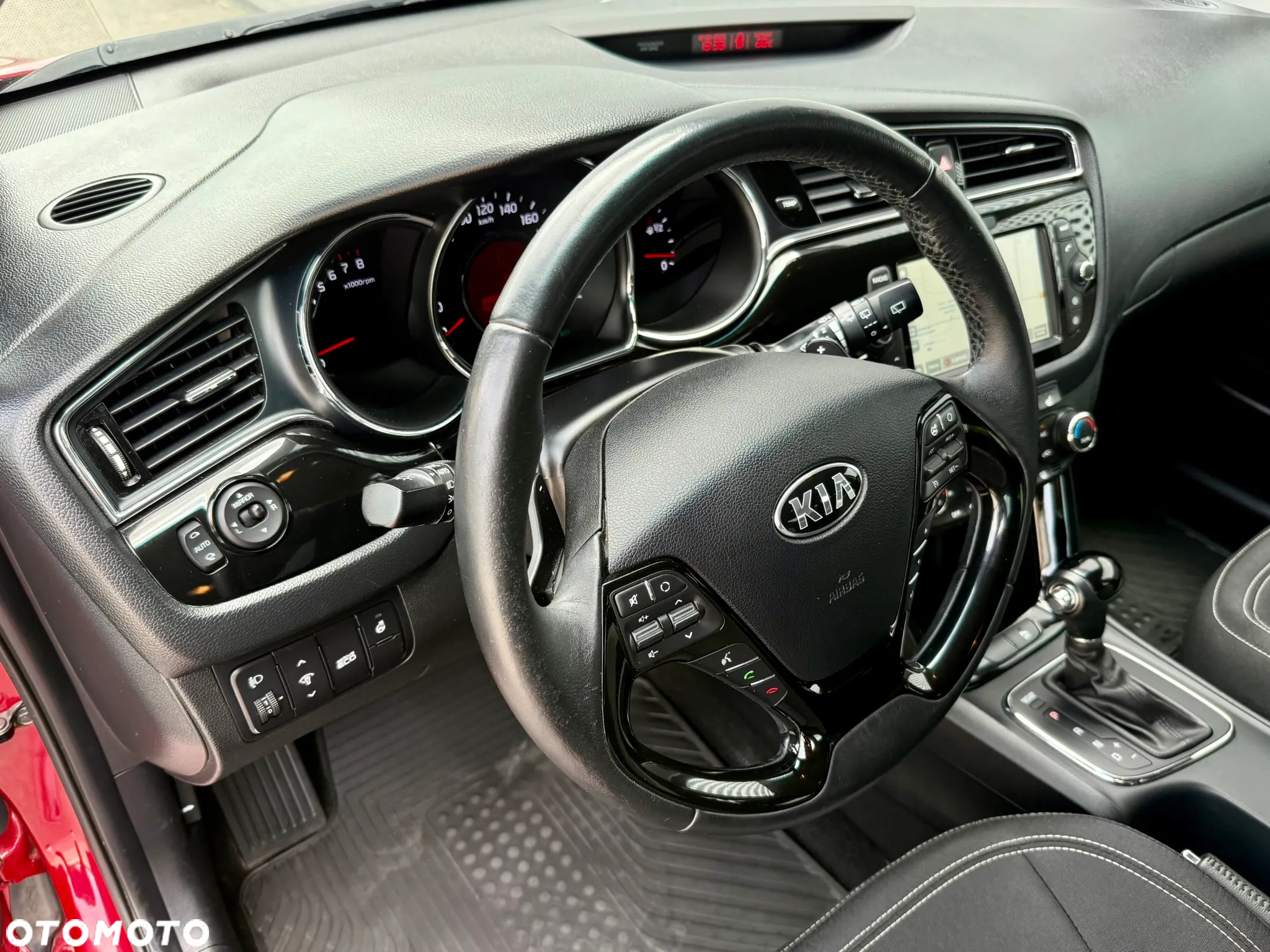 Kia Ceed Cee'd 1.6 GDI L Business Line DCT - 24