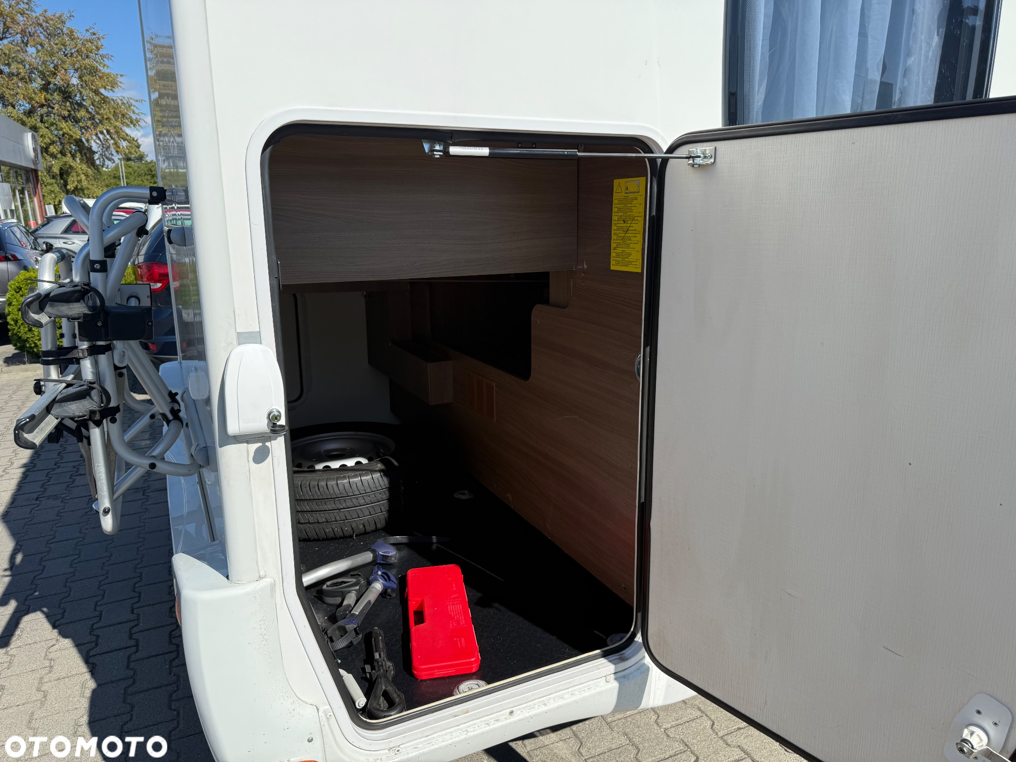 Ford Transit Challenger - 8