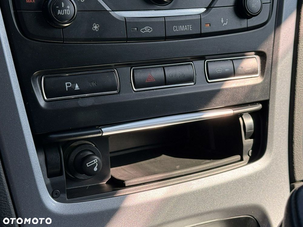 Ford Mondeo 2.0 TDCi Titanium - 14