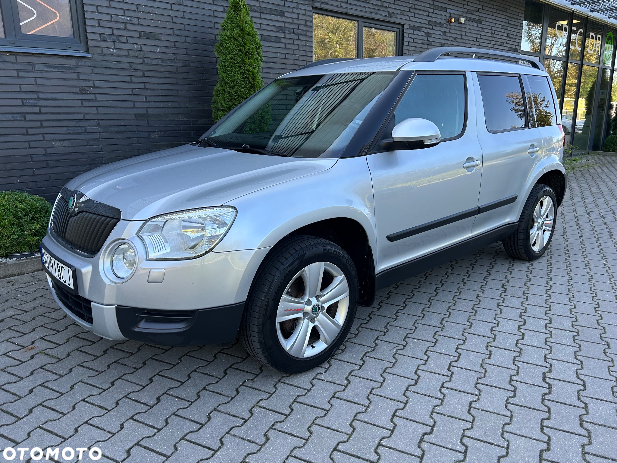 Skoda Yeti 2.0 TDI DPF 4x4 Adventure - 3