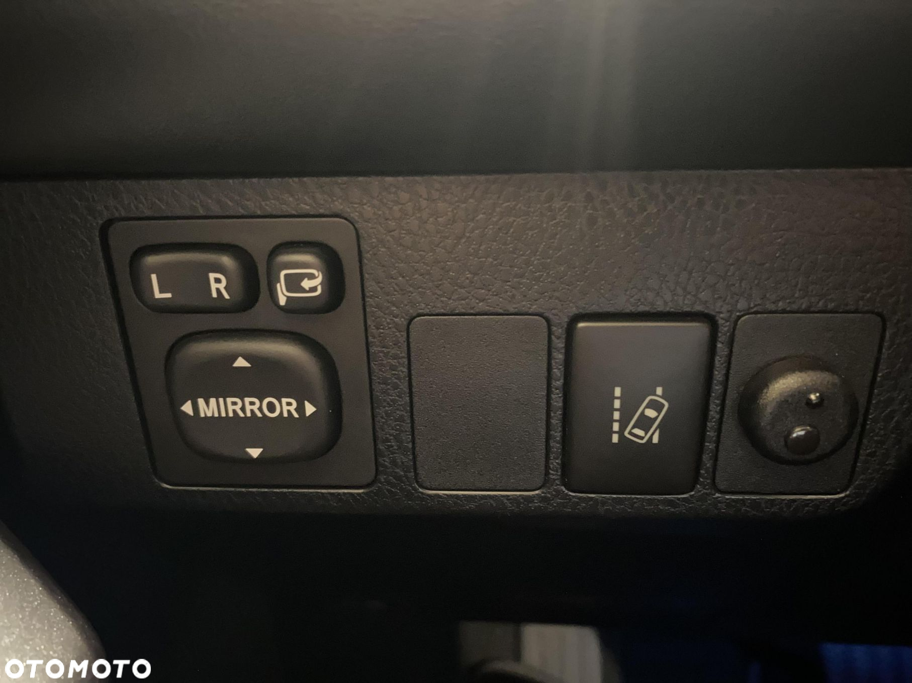 Toyota RAV4 Hybrid Premium 4x4 - 19