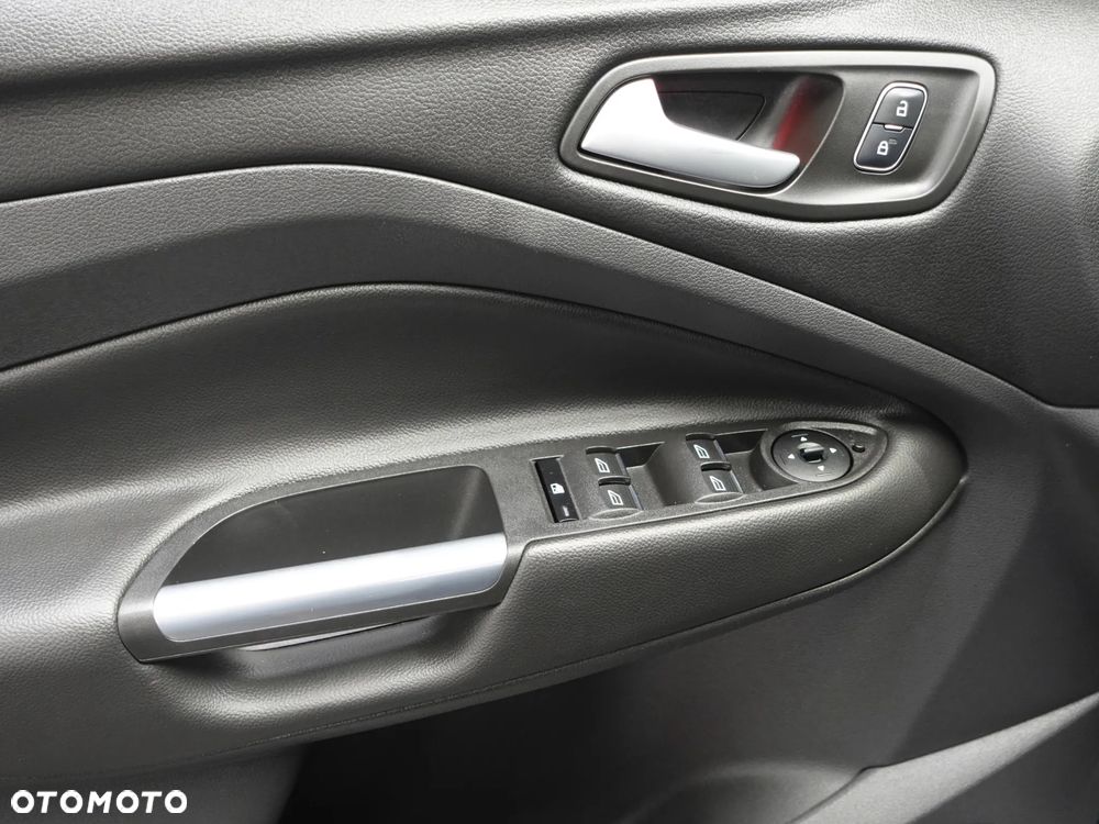 Ford Kuga - 18