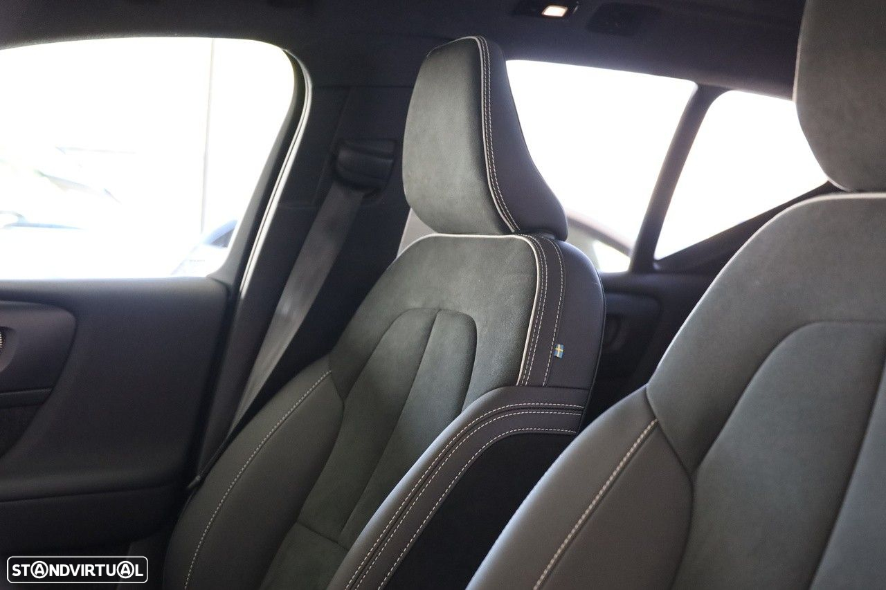 Volvo XC 40 Recharge Pro - 9