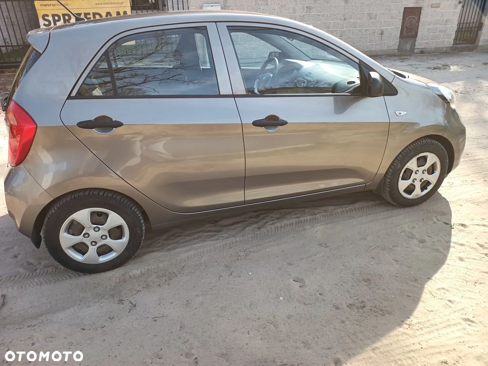 Kia Picanto 1.0 L - 4