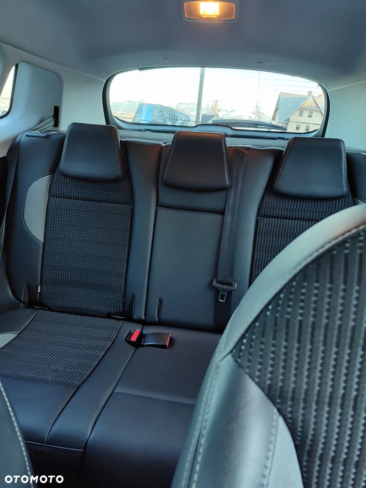 Peugeot 2008 - 17