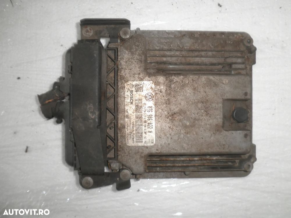 ECU / calculator motor VW Crafter 2.5 TDI 076906022N - 1
