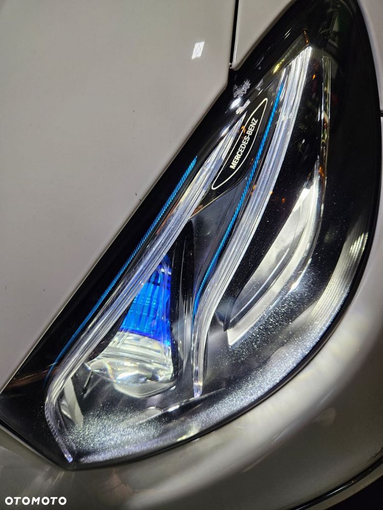 Mercedes-Benz Klasa E 220 d 9G-TRONIC - 26