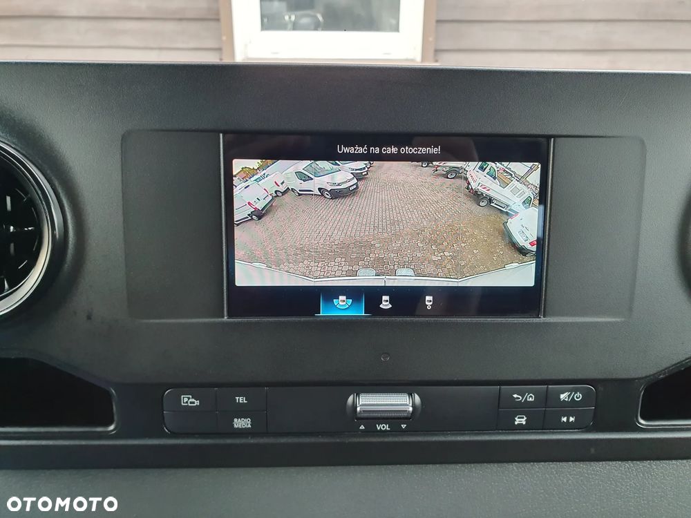 Mercedes-Benz Sprinter - 37