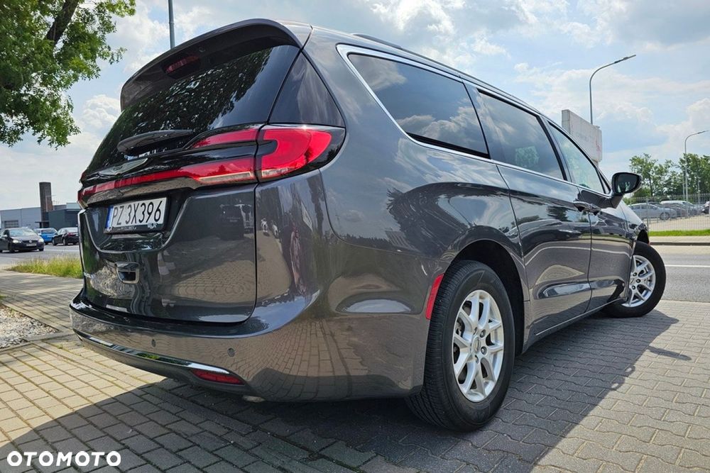 Chrysler Pacifica - 7