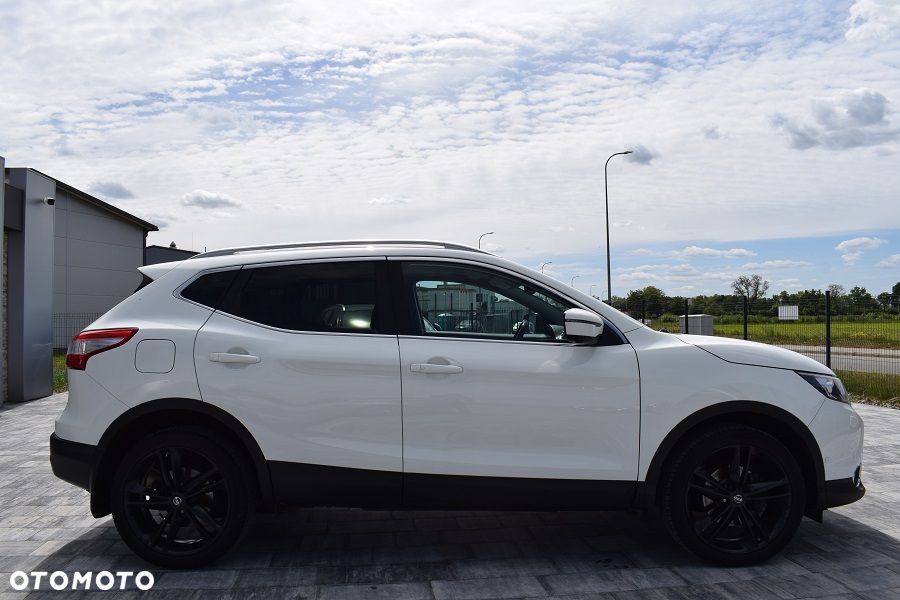Nissan Qashqai 1.6 DIG-T Tekna+ - 24
