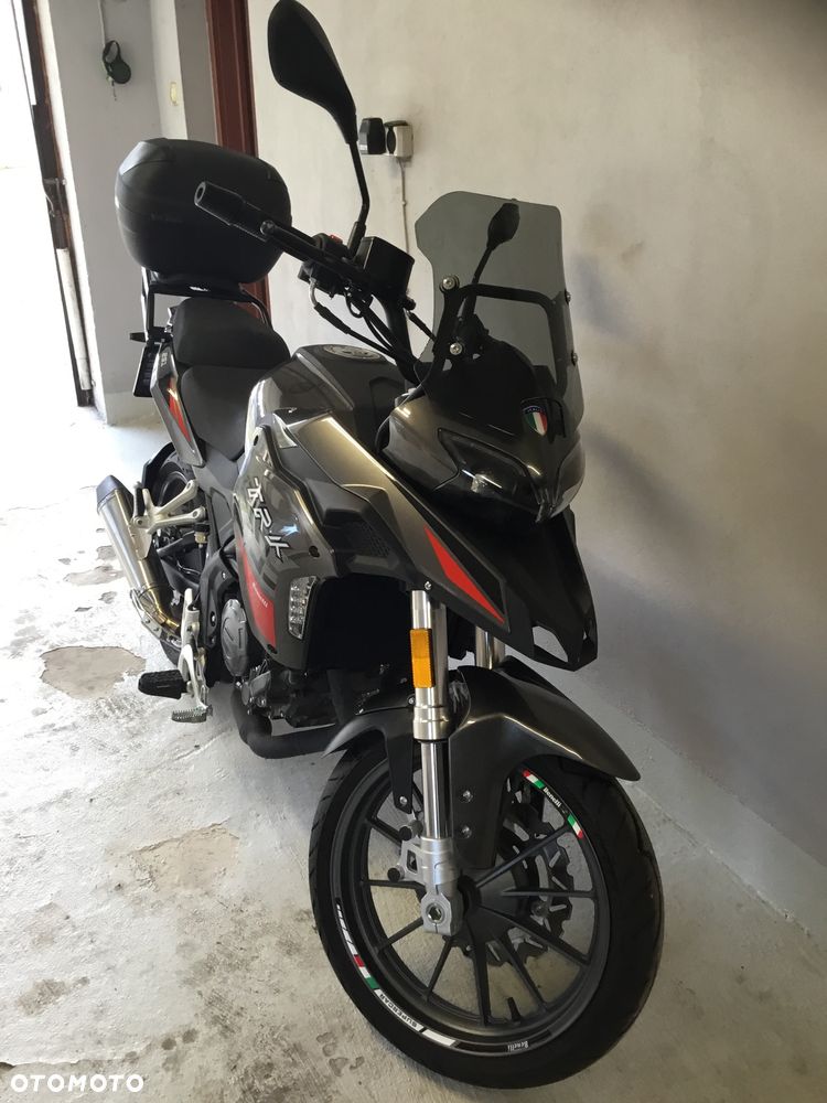 Benelli TRK 251 - 4