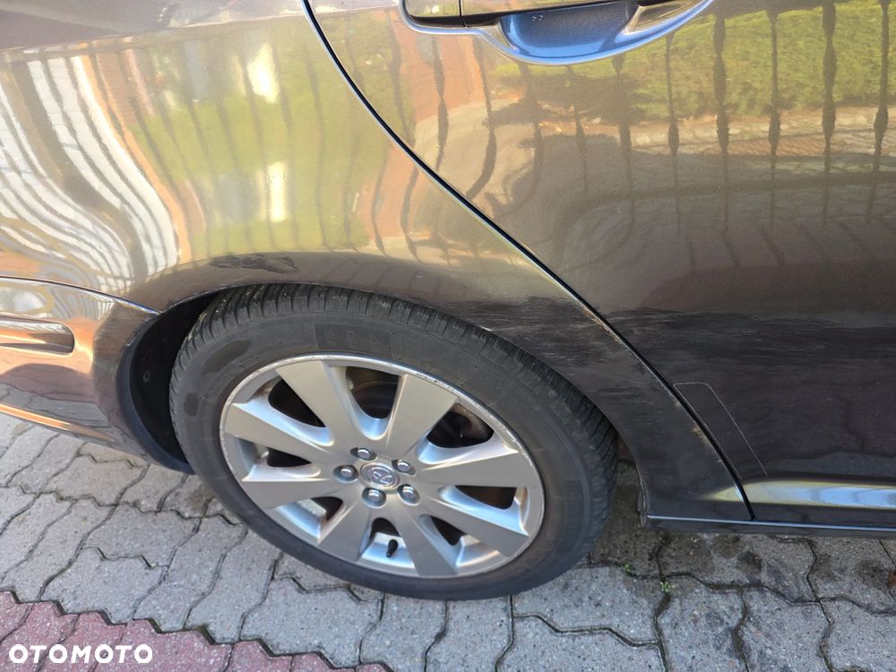 Toyota Avensis 2.0 D-4D Sol plus+NAVI - 17