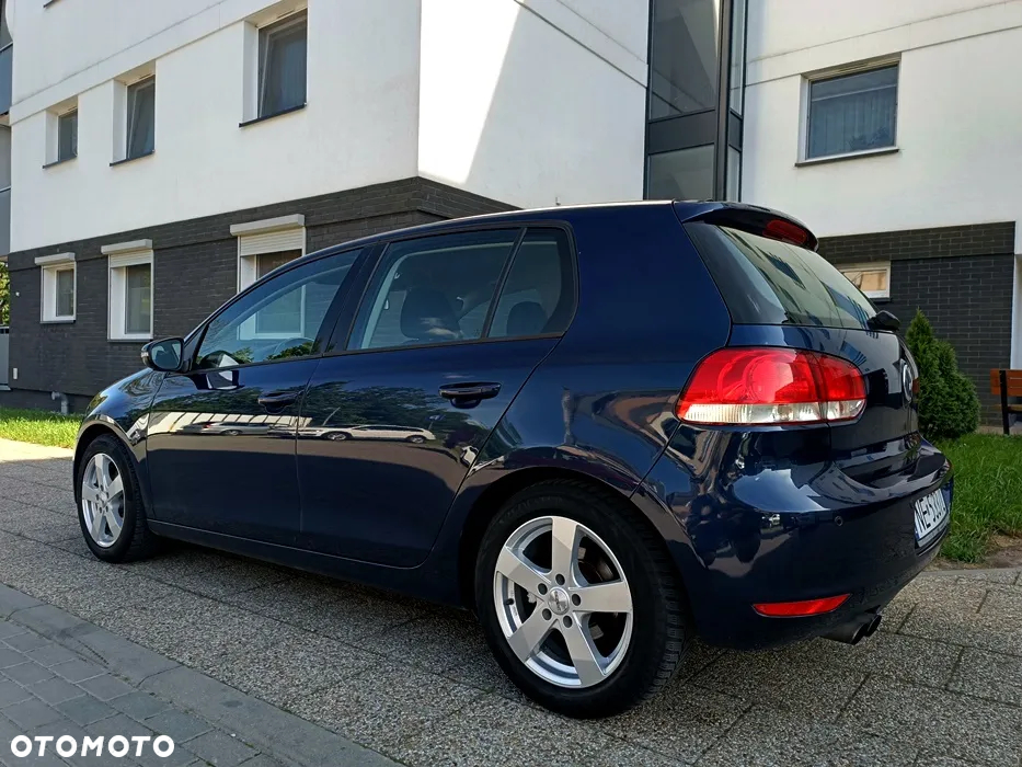 Volkswagen Golf 2.0 TDI DPF Comfortline - 4