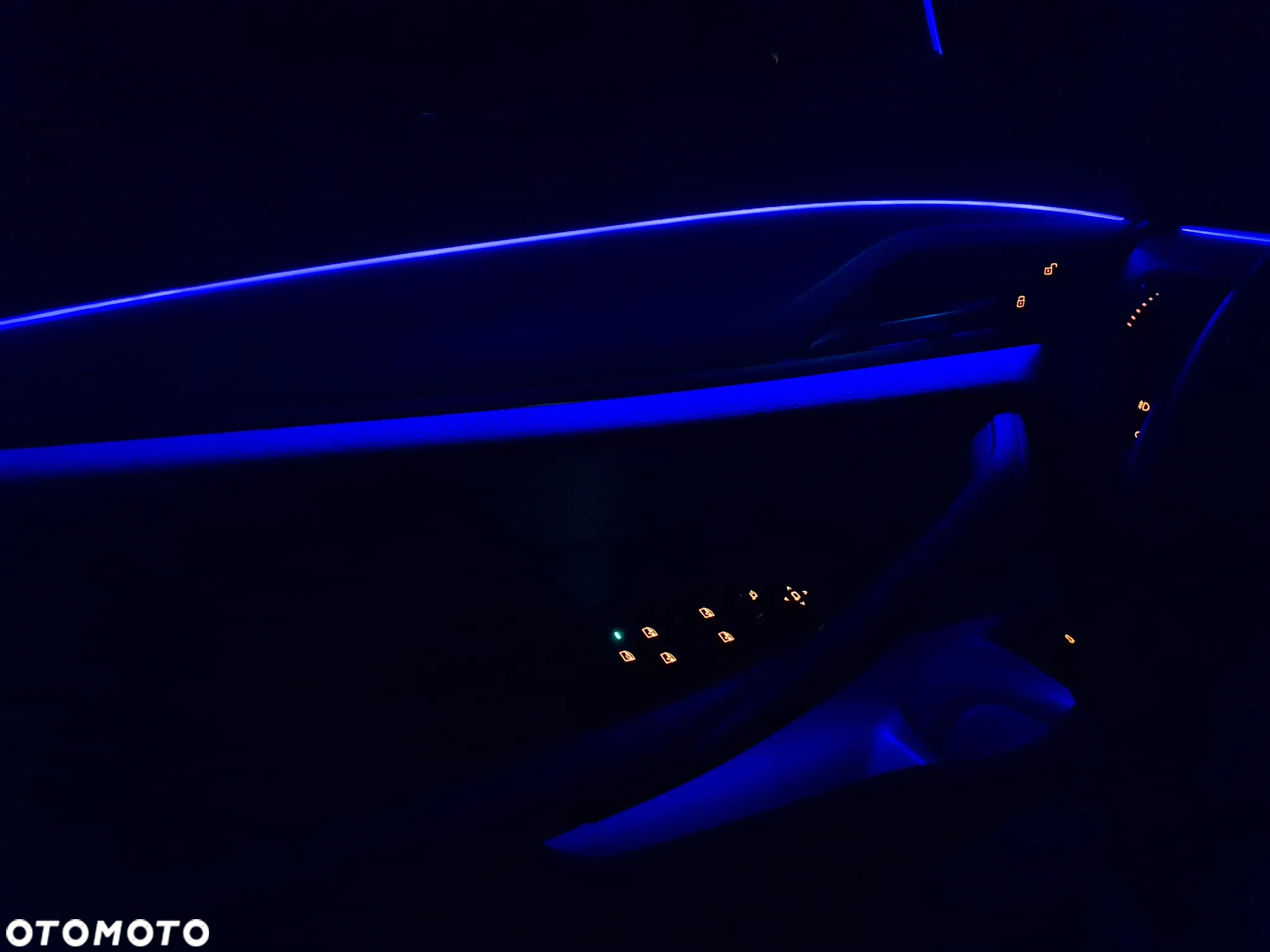 BMW Seria 5 518d Sport Line - 39