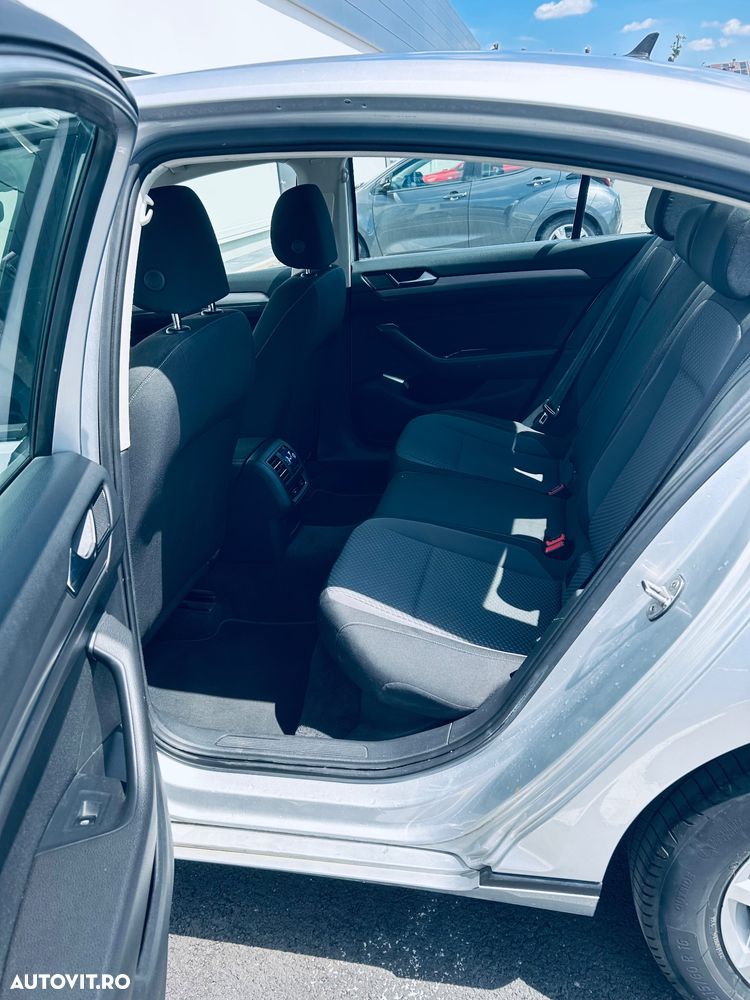 Volkswagen Passat 2.0 TDI Comfortline - 6