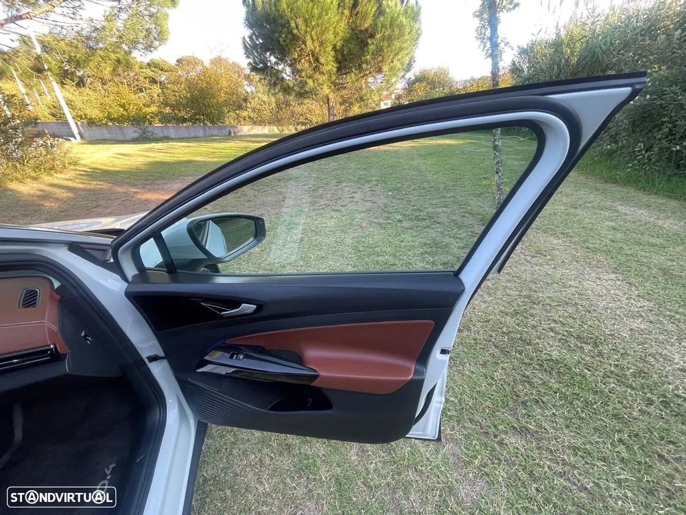 VW ID.4 77 kWh Pro Performance - 12