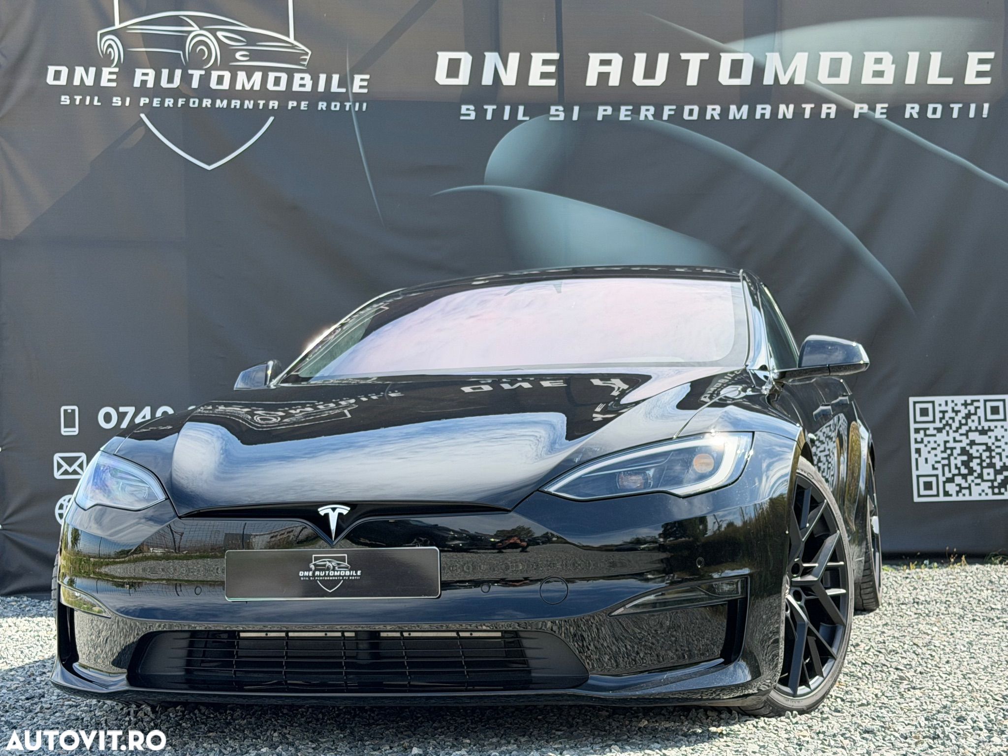 Tesla Model S Plaid - 1
