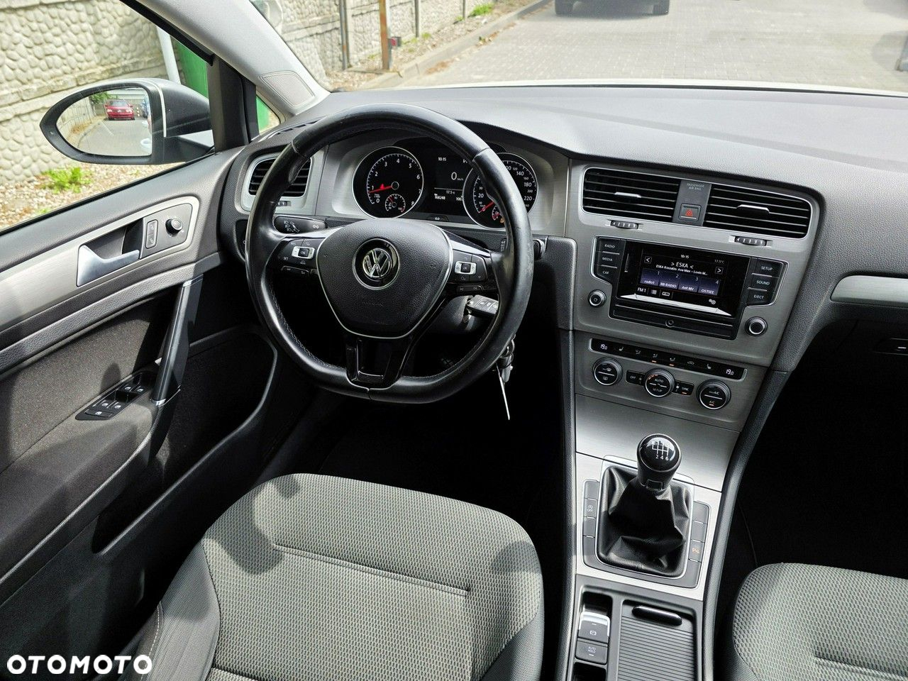 Volkswagen Golf VII 1.2 TSI BMT Comfortline - 16