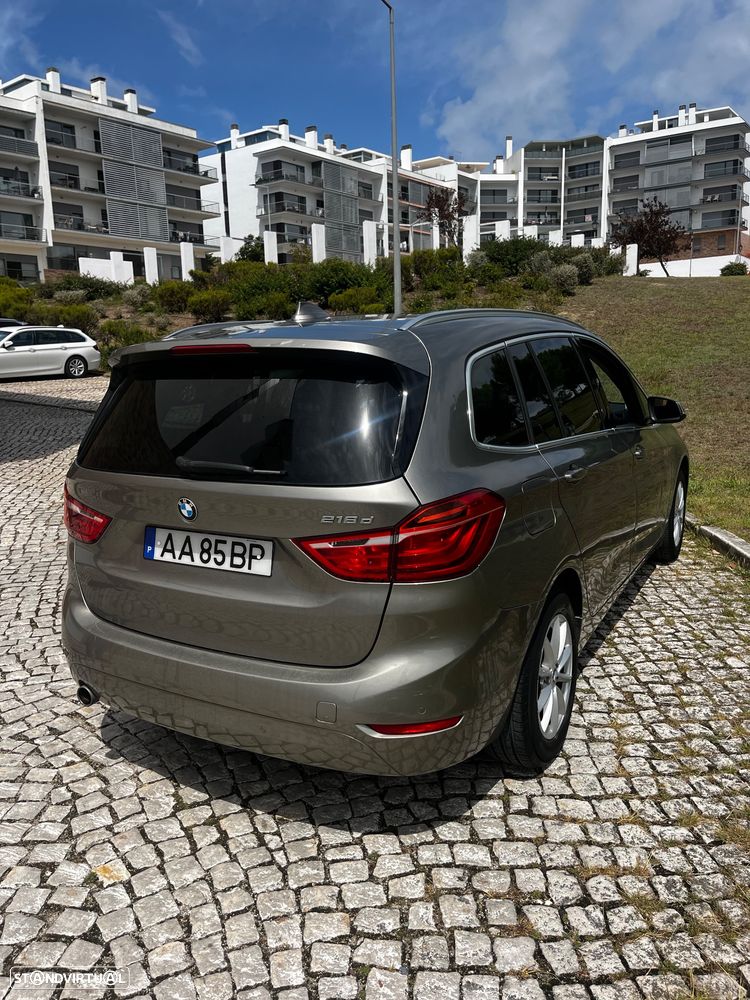 BMW 216 Active Tourer d Luxury Line - 4